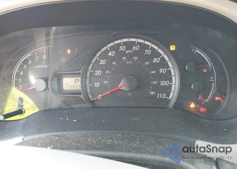 2014 Toyota Sienna Le V6 8 Passenger z USA, uszkodzony, nr VIN 5TDKK3DC7ES415376